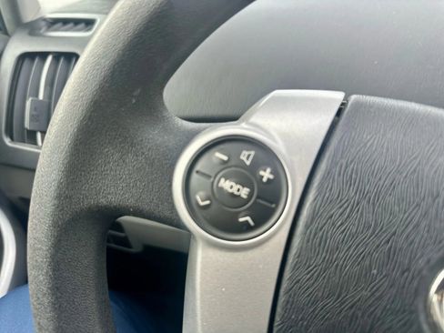 Used 2010 Toyota Prius Five image 18