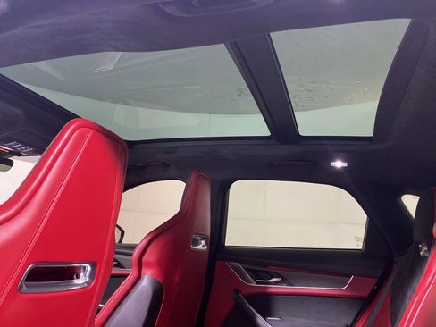 Used 2021 Jaguar F-PACE SVR image 14