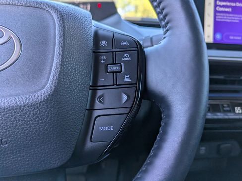 Certified 2023 Toyota Prius XLE image 23