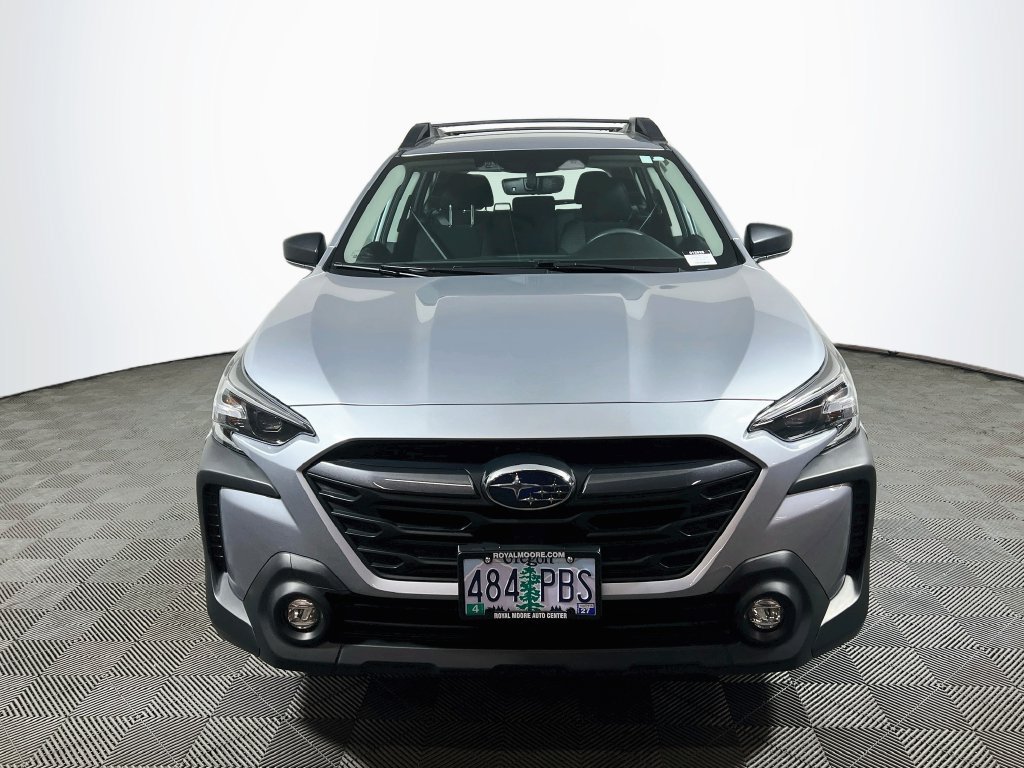 Used 2023 Subaru Outback AWD/4WD image 2