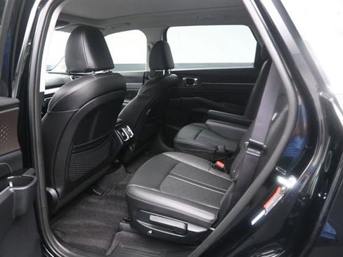Used 2025 Kia Sorento SX FWD image 24