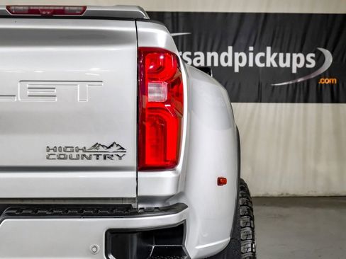 Used 2021 Chevrolet Silverado 3500 High Country w/ Snow Plow Prep/Camper Package image 44