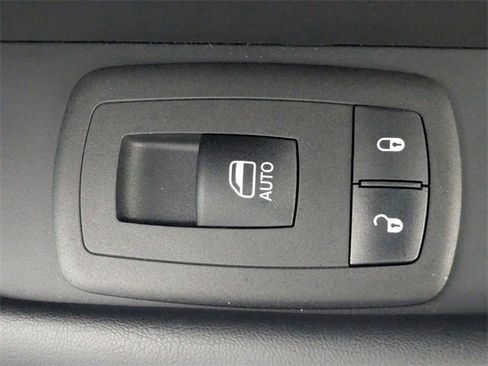 Certified 2023 Dodge Challenger R/T Scat Pack w/ Plus Package image 32