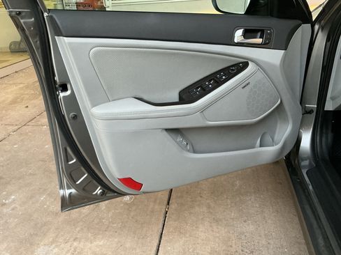 Used 2015 Kia Optima EX w/ EX Premium Package image 14