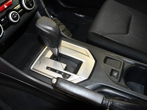 Used 2023 Subaru Crosstrek 2.0i AWD/4WD image 31
