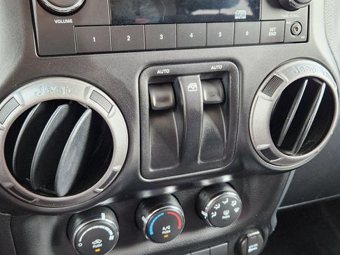 Used 2011 Jeep Wrangler Sport AWD/4WD image 21