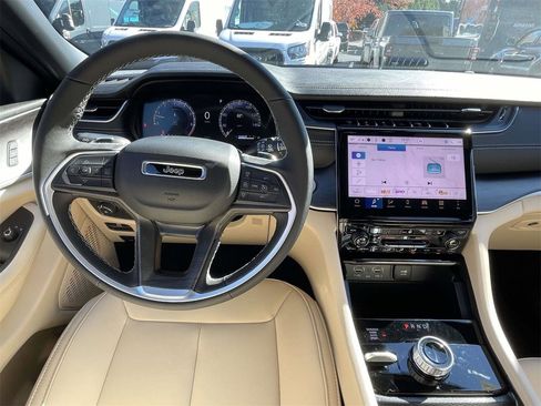 New 2025 Jeep Grand Cherokee L Limited image 51