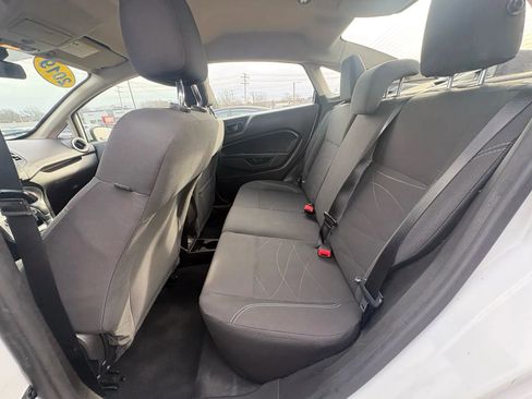 Used 2019 Ford Fiesta SE image 11