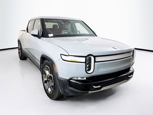 Used 2022 Rivian R1T Adventure image 1