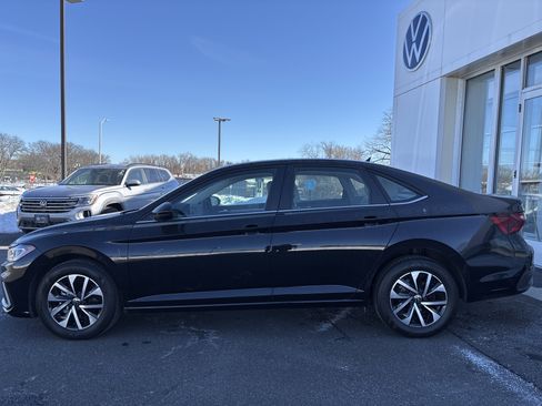 Certified 2025 Volkswagen Jetta S image 3