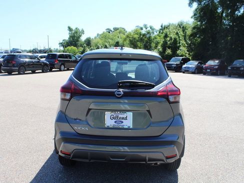 Used 2025 Nissan Kicks Play S FWD image 7