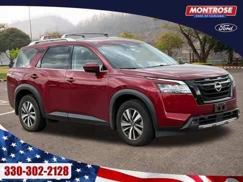 Used 2023 Nissan Pathfinder SL w/ Black Appearance Package image 1