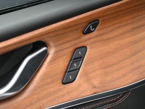 Used 2025 Jeep Grand Cherokee L Summit image 24