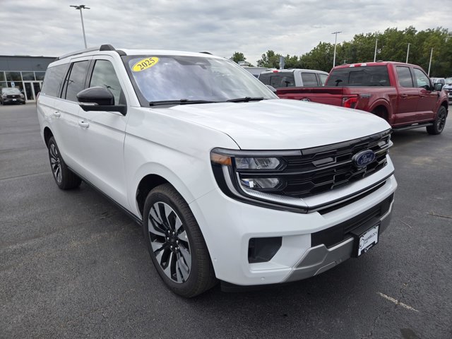 Certified 2025 Ford Expedition Max Platinum w/ Driver's Package AWD/4WD image 1
