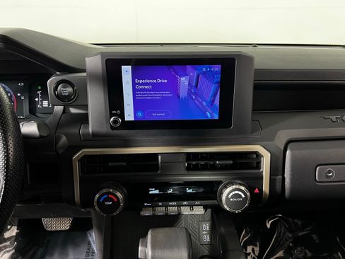 Certified 2025 Toyota Tacoma SR image 17