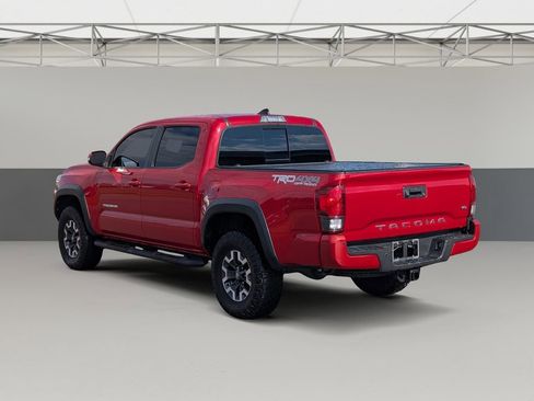 Used 2019 Toyota Tacoma TRD Off-Road image 7