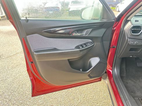 Used 2025 Chevrolet TrailBlazer LT image 20