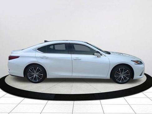Certified 2025 Lexus ES 350 w/ Premium Package FWD image 2