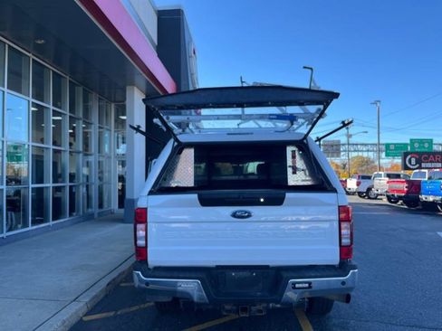 Used 2020 Ford F250 XLT w/ FX4 Off-Road Package image 16