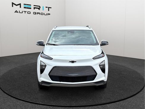 Used 2023 Chevrolet Bolt EUV LT FWD image 3