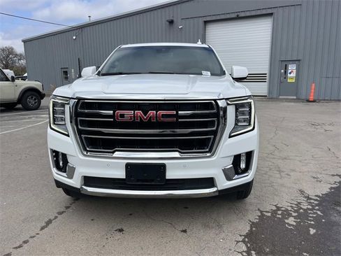 Used 2024 GMC Yukon SLT image 8
