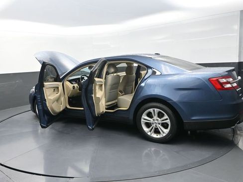 Used 2018 Ford Taurus SEL image 42