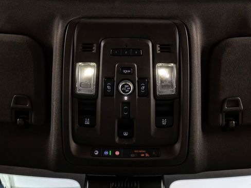 Used 2023 GMC Yukon XL SLT w/ SLT Premium Package image 29