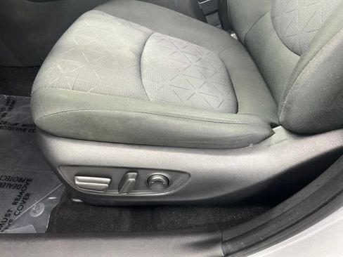 Used 2023 Toyota RAV4 XLE w/ Convenience Package AWD/4WD image 14