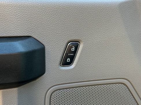 Used 2017 Ford F250 XL w/ Power Equipment Group image 22