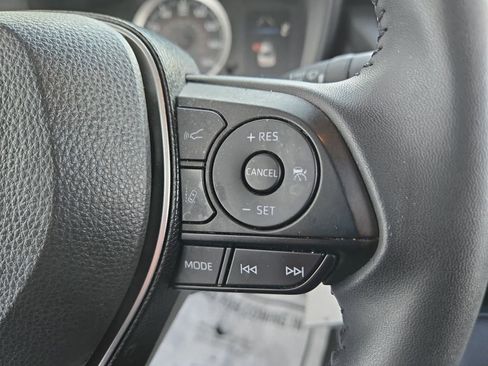 Used 2021 Toyota Corolla SE w/ Carpet Mat Package (TMS) image 18