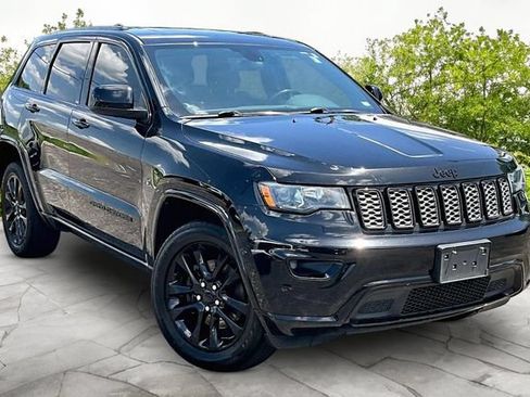 Used 2021 Jeep Grand Cherokee Laredo X AWD/4WD image 10