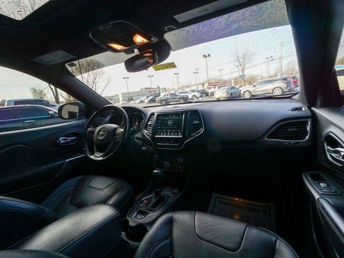 Used 2021 Jeep Cherokee Latitude Lux 80th Anniv w/ Quick Order Package 26U 80TH FWD image 13