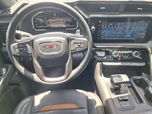 Used 2024 GMC Sierra 1500 AT4 w/ Technology Package AWD/4WD image 22