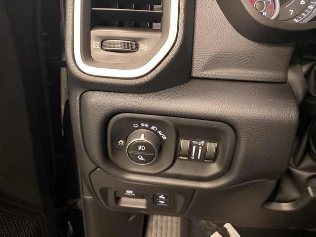Used 2026 RAM 1500 Lone Star AWD/4WD image 16