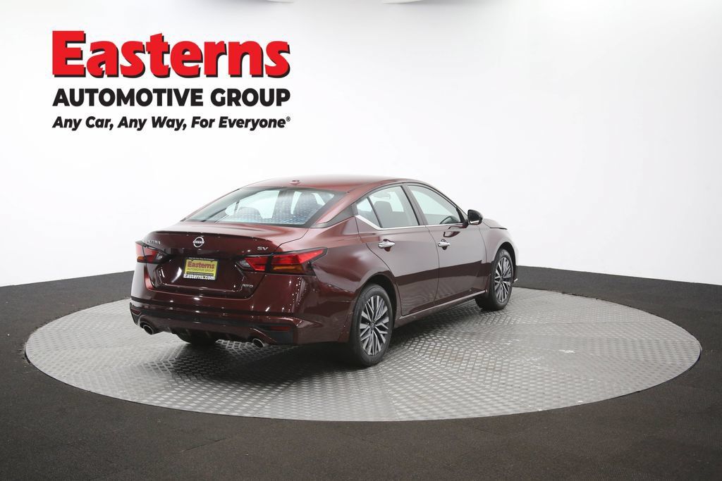 Used 2024 Nissan Altima 2.5 SV w/ SV Premium Package AWD/4WD image 41