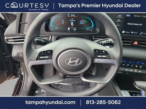 Certified 2025 Hyundai Elantra Blue image 15