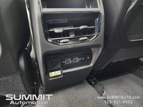 New 2025 Jeep Grand Cherokee Limited w/ Black Appearance Package image 38