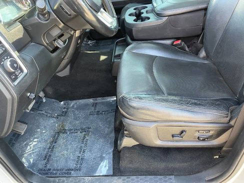 Used 2017 RAM 2500 Laramie w/ Sport Appearance Group image 19