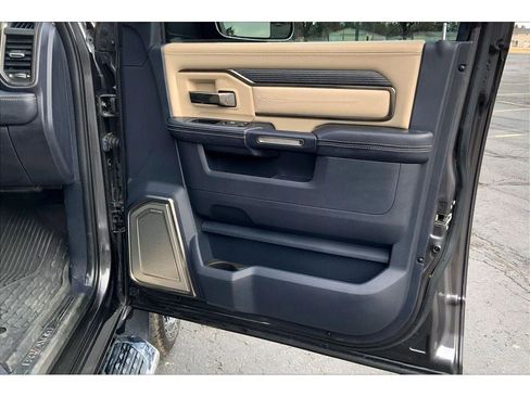 Used 2020 RAM 2500 Limited image 26