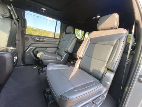 Used 2023 GMC Yukon XL Denali w/ Denali Reserve Package AWD/4WD image 26
