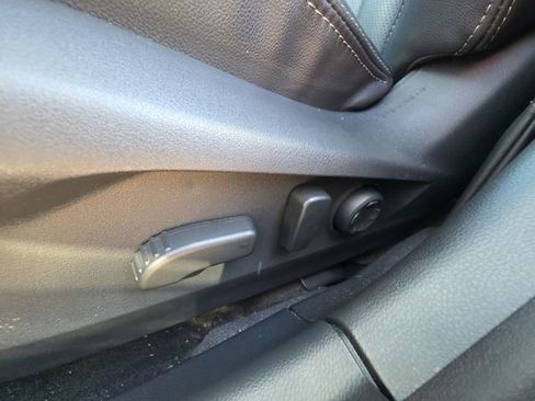 Used 2023 Subaru Outback Limited image 42