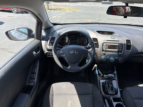 Used 2017 Kia Forte LX FWD image 15