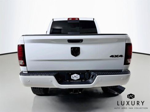 Used 2018 RAM 2500 Laramie w/ Sport Appearance Group AWD/4WD image 7