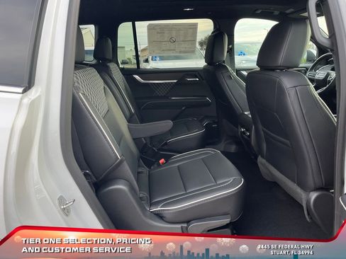 New 2026 GMC Acadia Denali w/ Super Cruise Package image 17