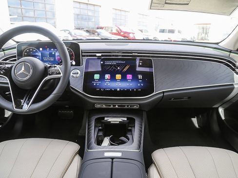 New 2024 Mercedes-Benz E 350 4MATIC Sedan image 9