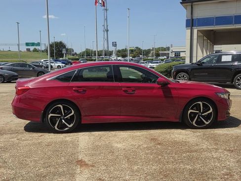 Used 2020 Honda Accord Sport image 3