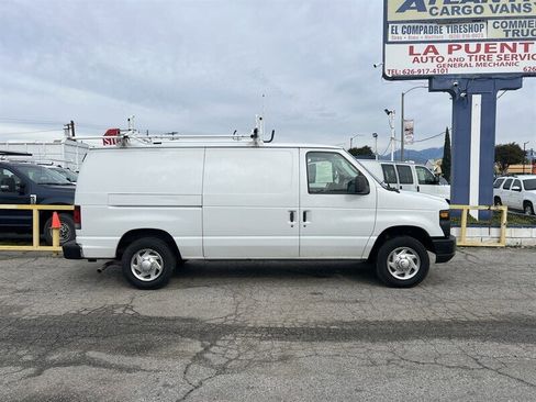 Used 2013 Ford E-150 and Econoline 150 RWD image 2