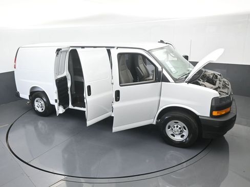 New 2025 Chevrolet Express 3500 Extended w/ Driver Convenience Package image 64