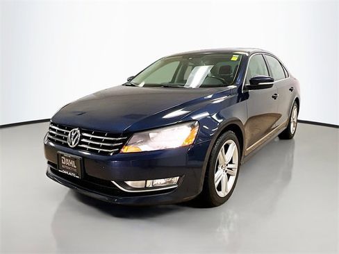 Used 2014 Volkswagen Passat 3.6 SEL Premium image 39