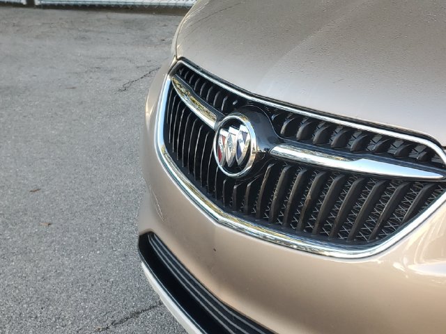 Certified 2018 Buick Encore Preferred FWD image 9